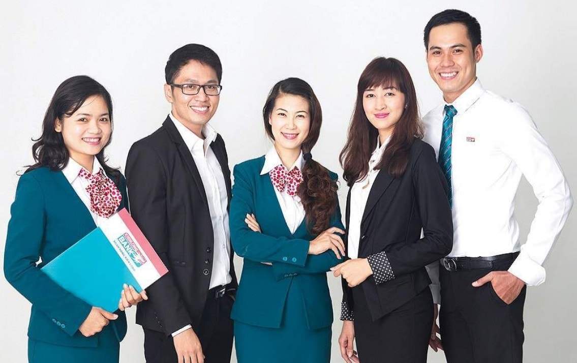 thu nhap cua nhan vien tin dung ngan hang